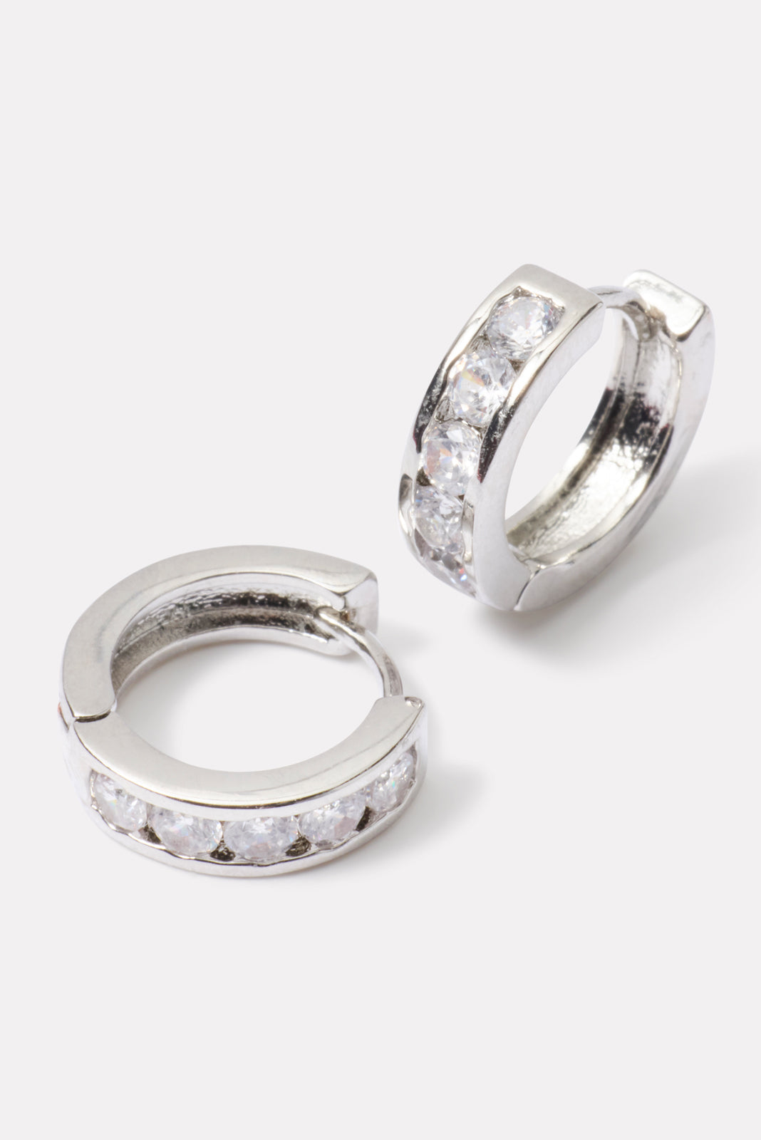 Victoria Huggie Pack