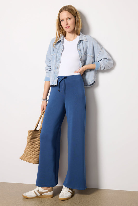 AirEssentials Wide Leg