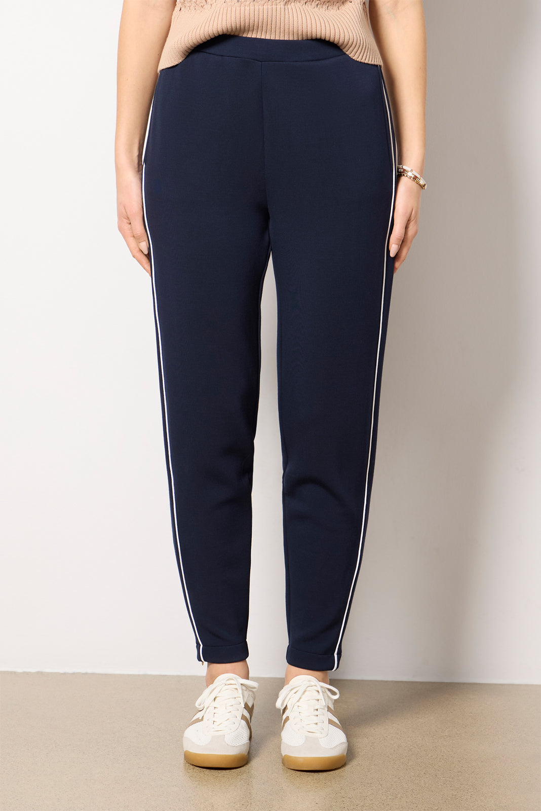 The Slim Piped Pant 27.5`