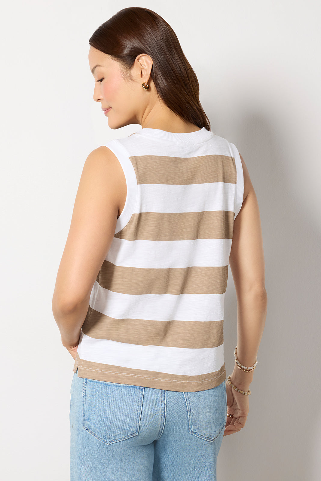 Emery Pocket Tank