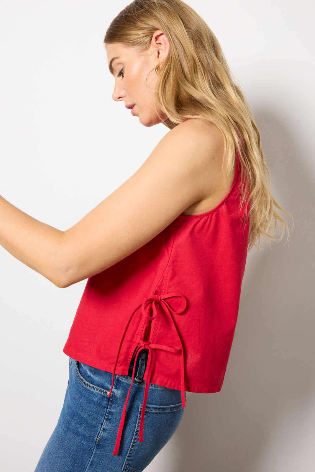 Gio Little Linen V Neck