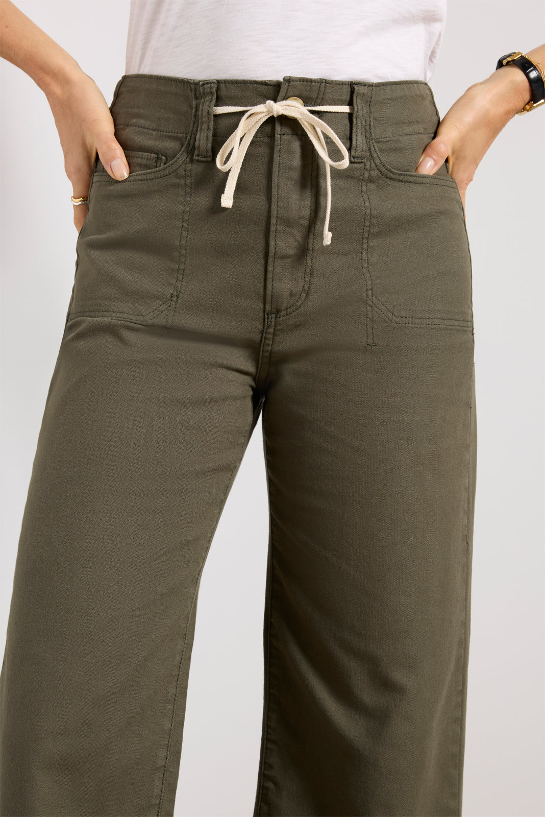 Ari w/ Waistband Tie