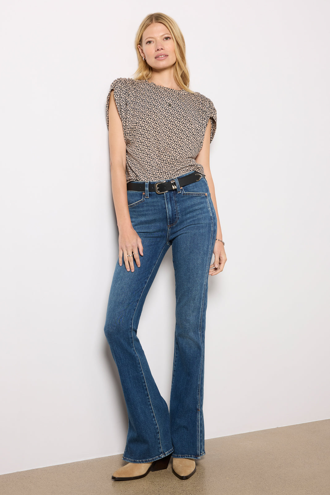 Laurel Canyon w Forward Panel Bootcut Jean