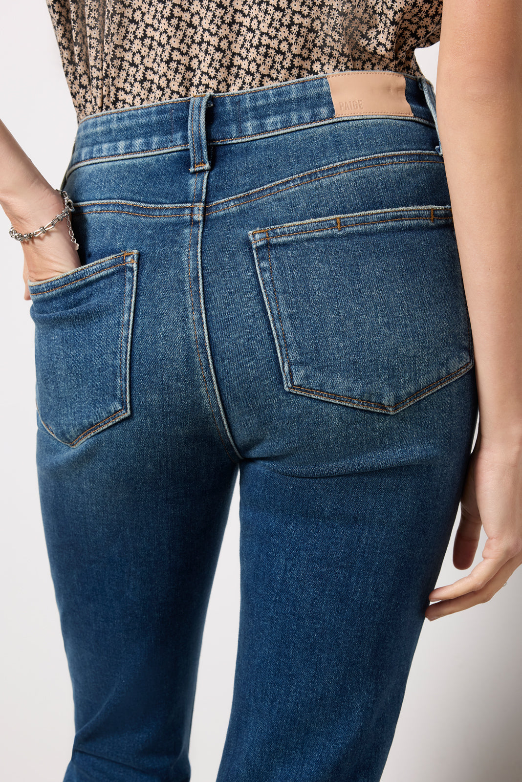 Laurel Canyon w Forward Panel Bootcut Jean