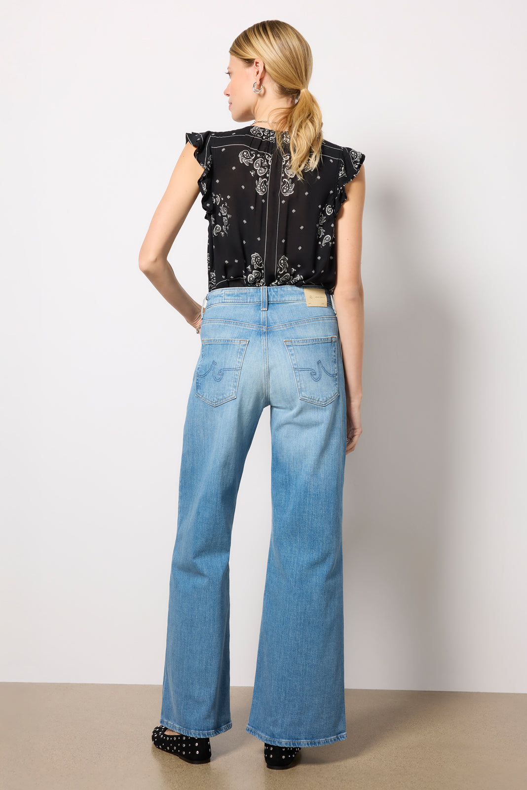 Saige Wide Leg Jean 31`