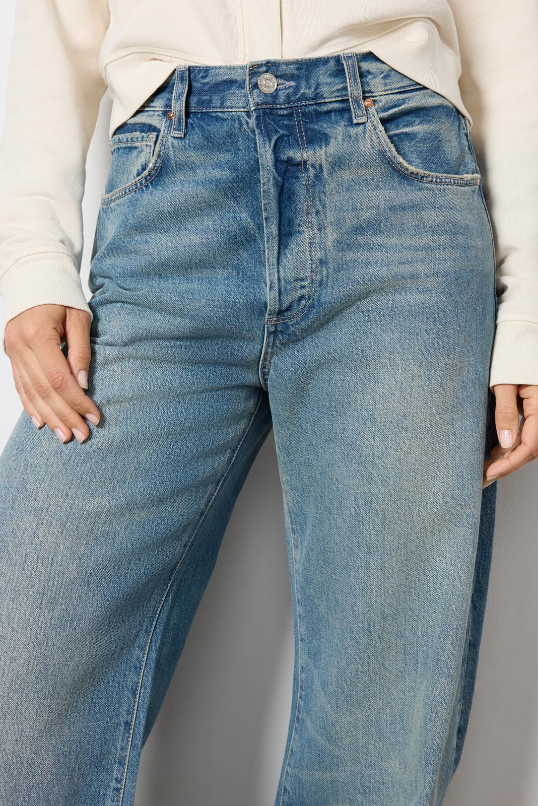 Ariella Wide Leg Jean 32`