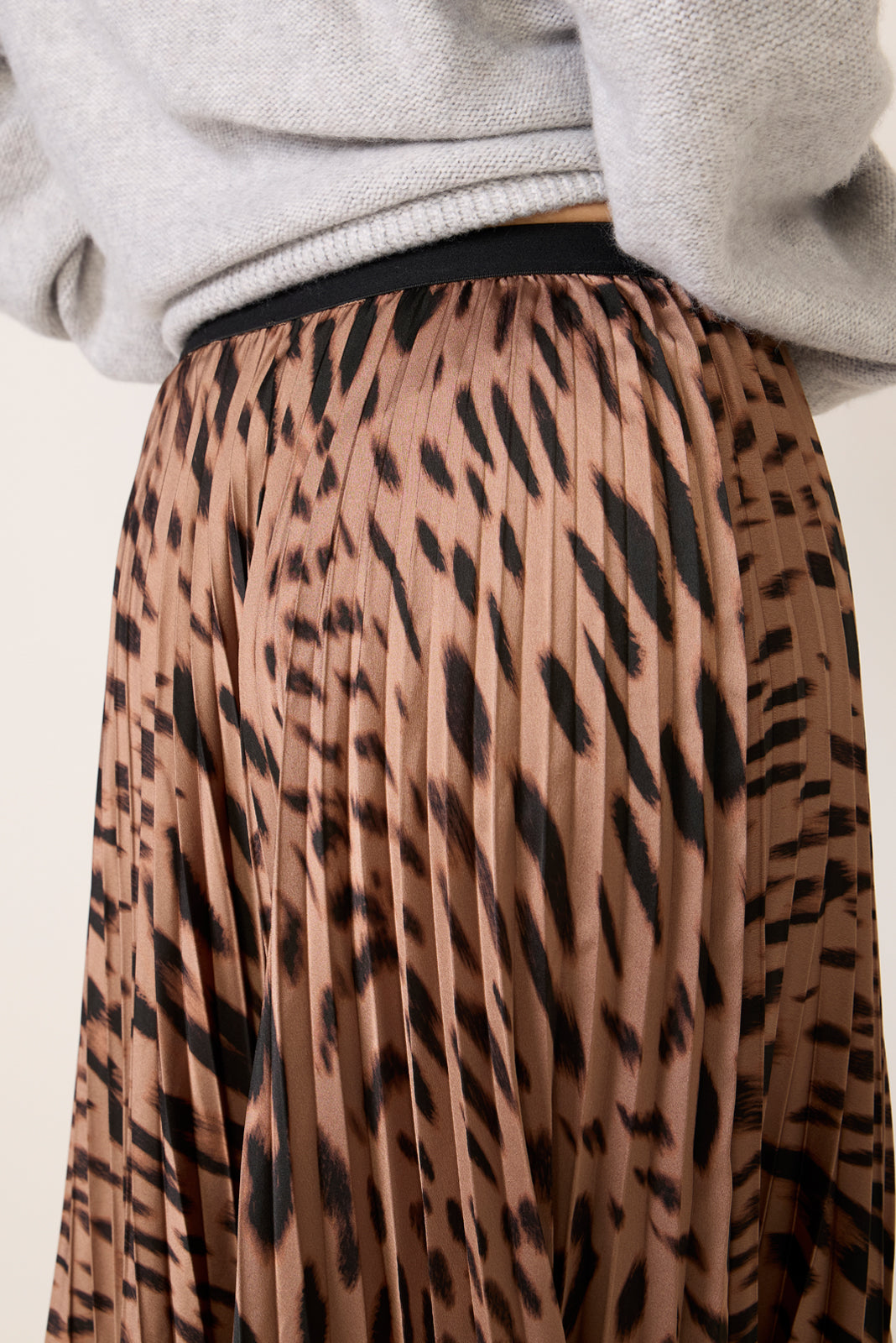 Nostalgia Pleated Midi Skirt