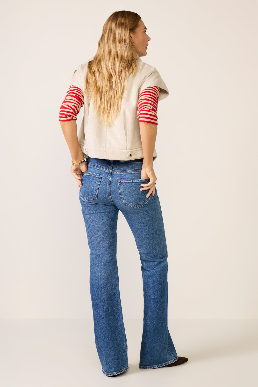 Sofia 31` Bootcut Jean