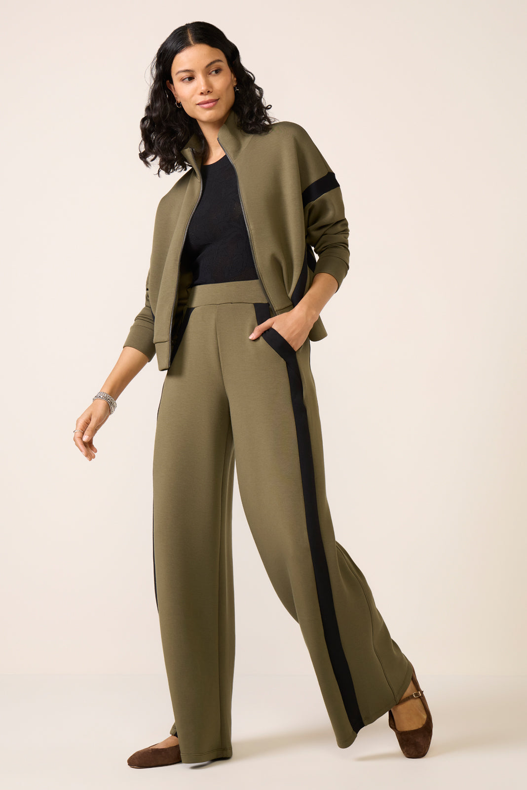 AirEssentials Striped Track Pant