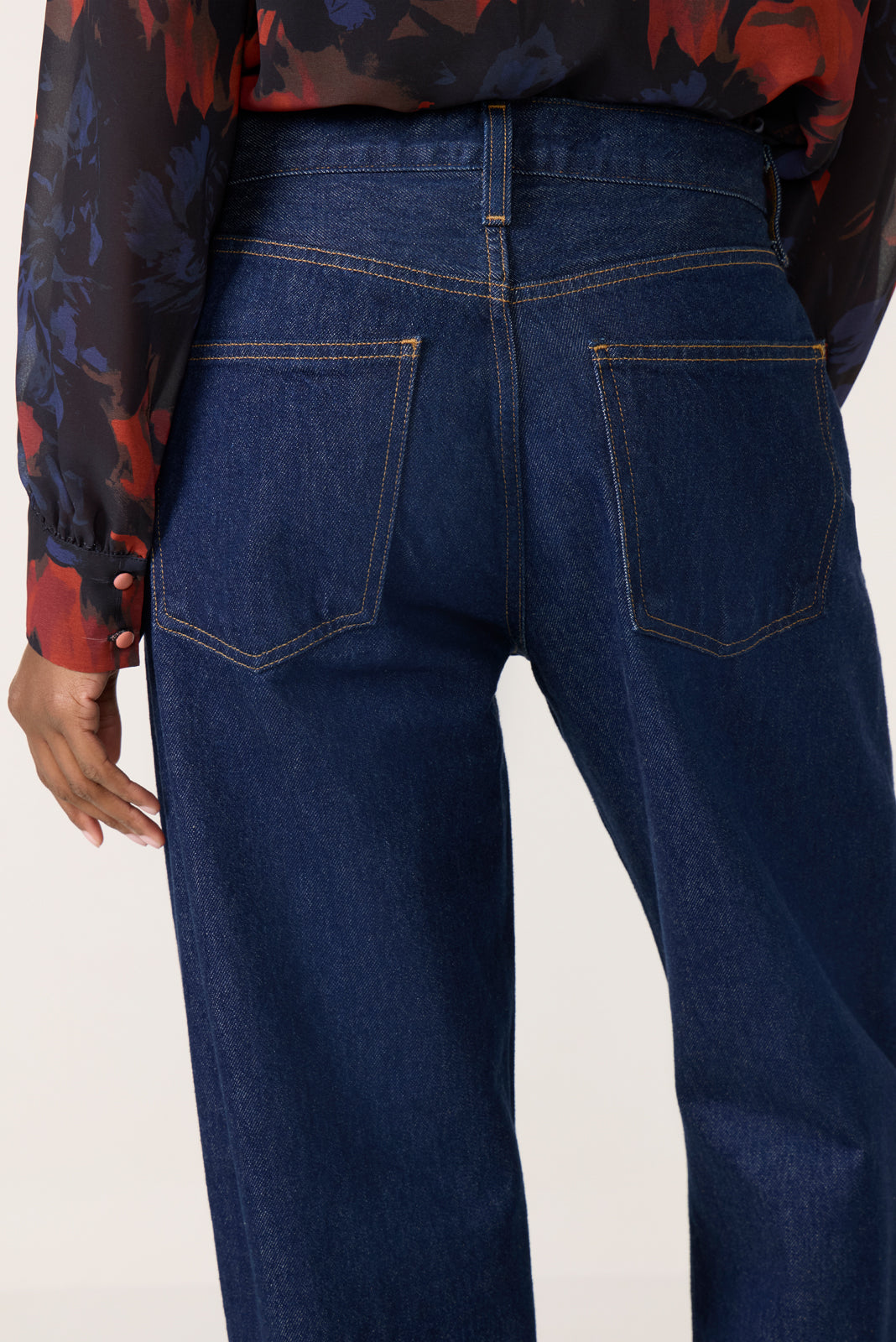 Arc Wide Leg Jean 32`