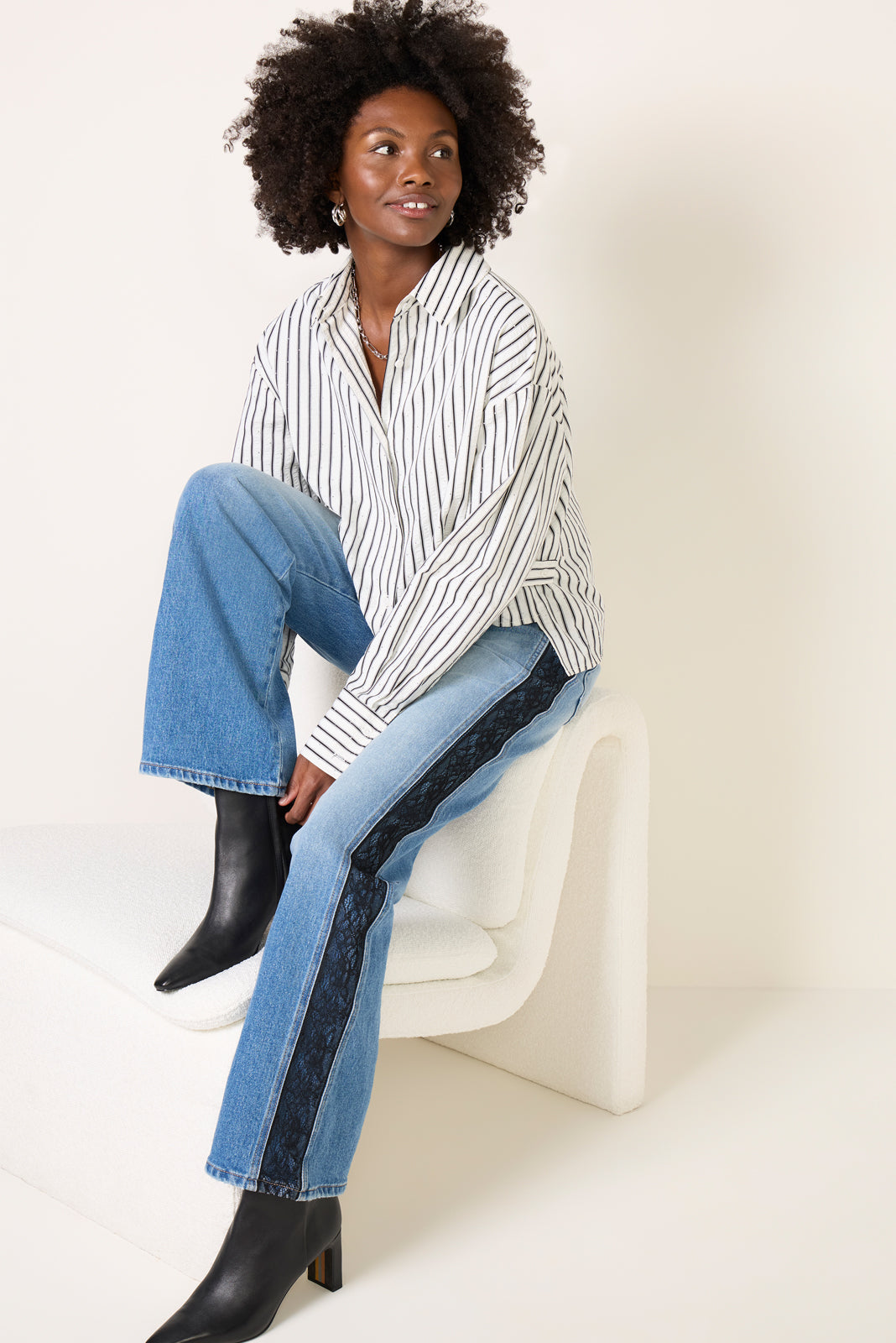 Ever Straight w Lace Inset Jean