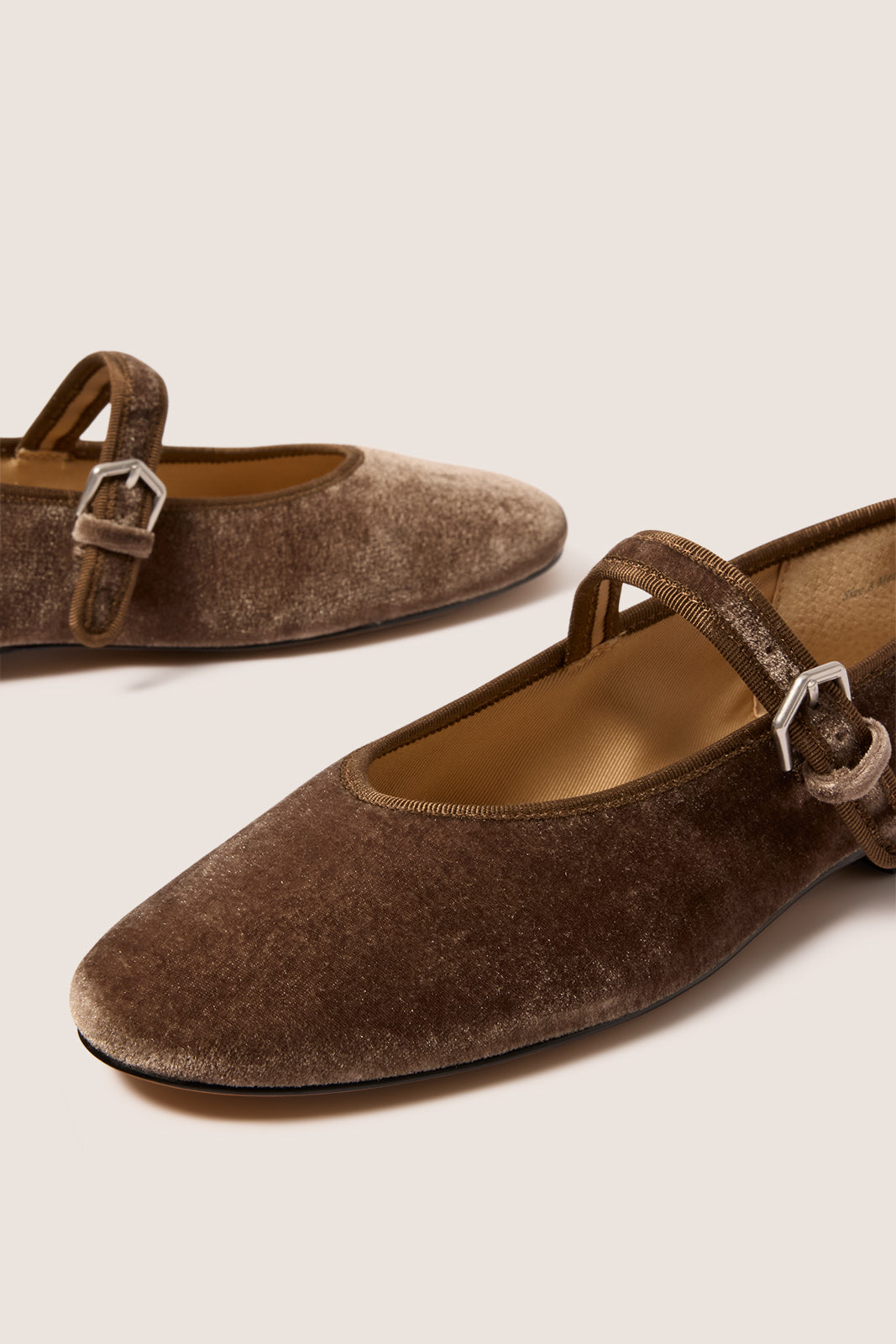 Roslyn Ballet Flat