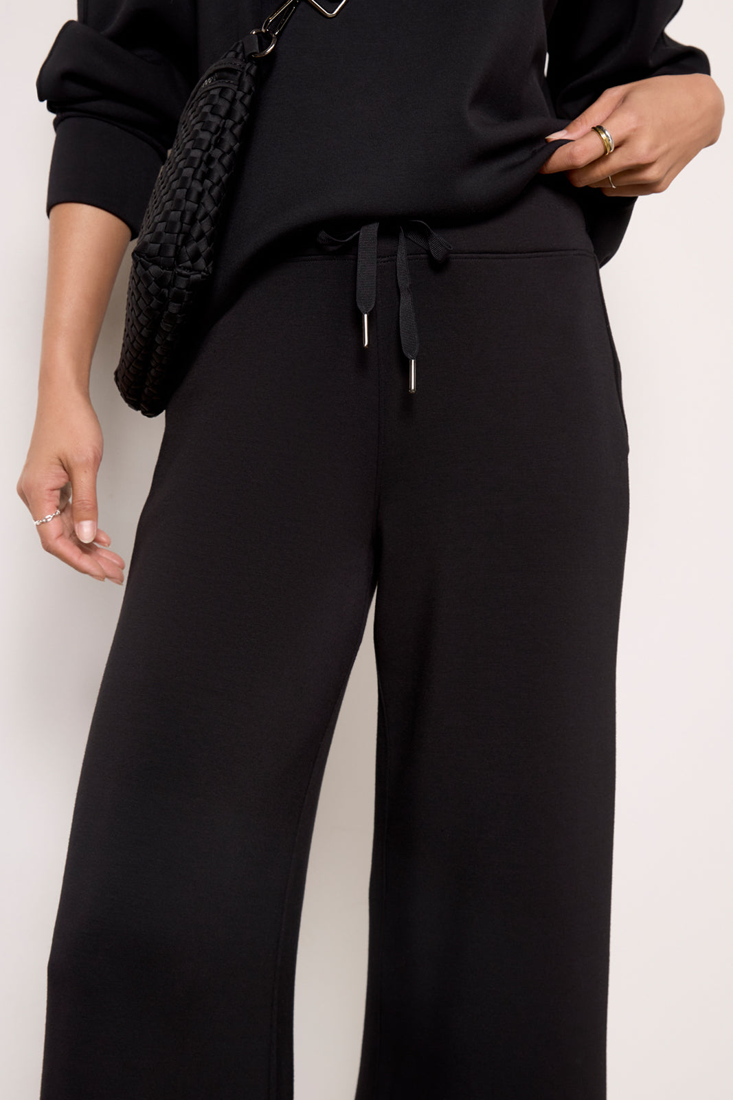 AirEssentials Wide Leg Pant