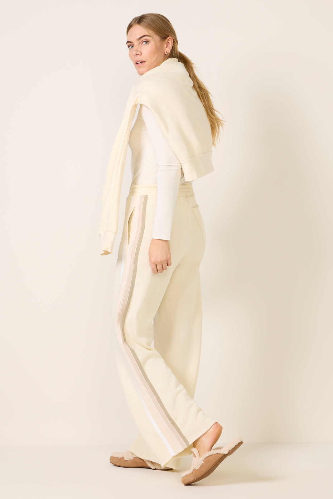 5 Stripe Wide Leg Sweatpant