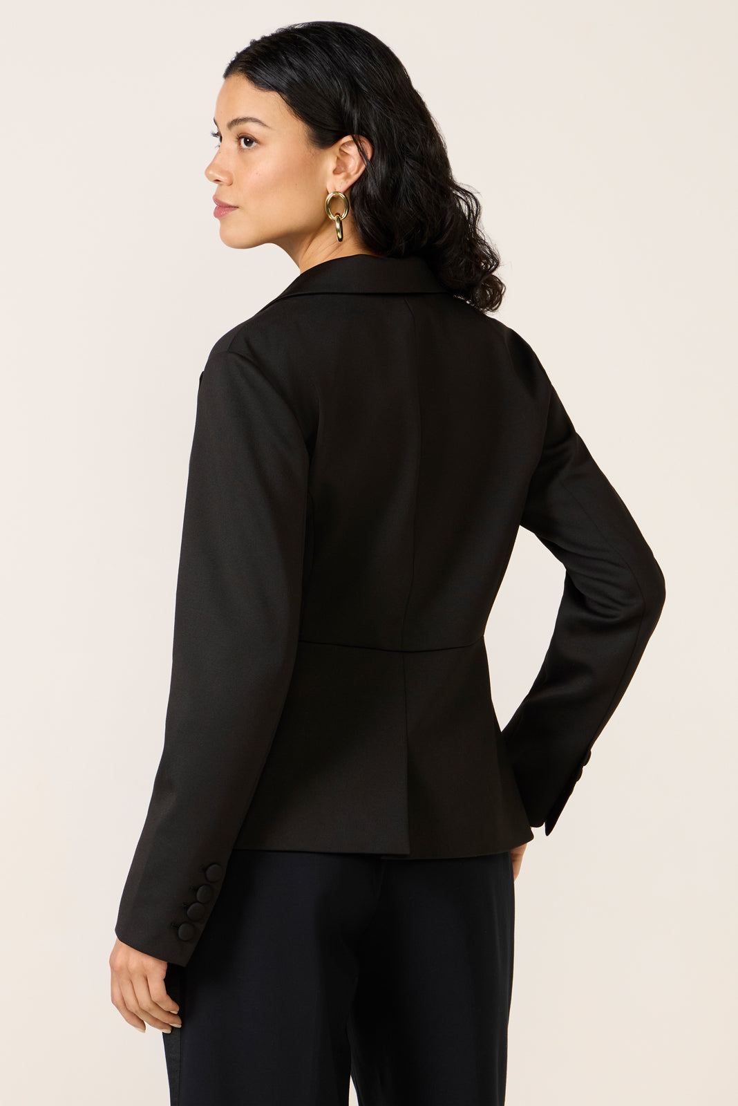 Chrissy Ponte Blazer